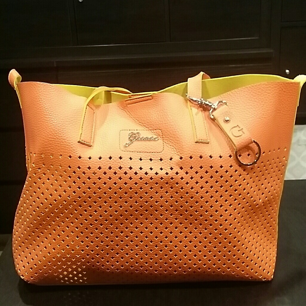 Guess Convertible hobo